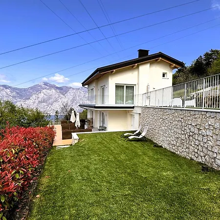 Guardini Apartment Malcesine