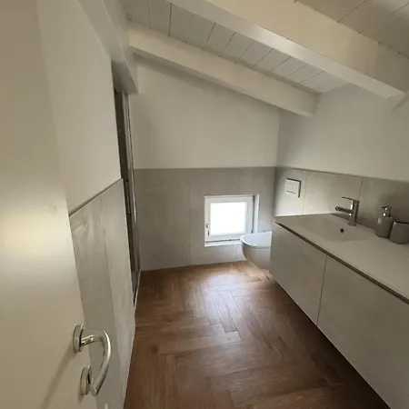 Guardini Apartment Malcesine