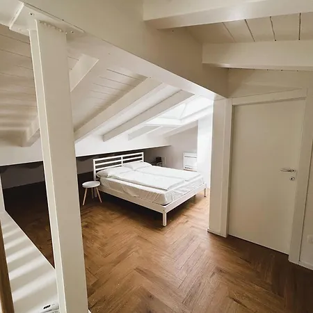 Guardini Apartment Malcesine